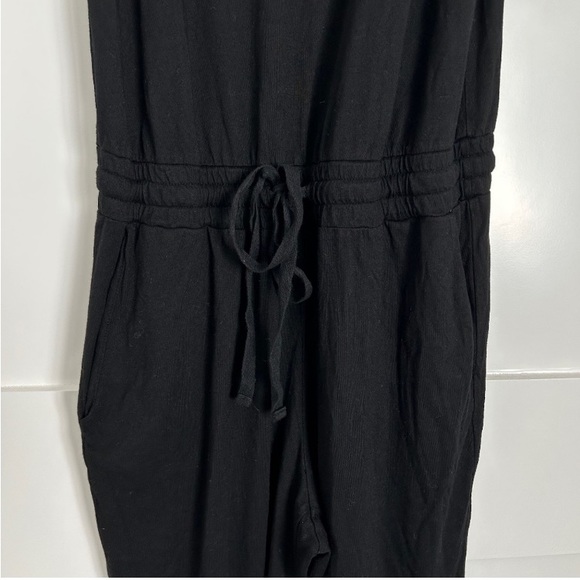Capri Scoop Neck Theo Jumpsuit with Pockets - Picture 4 of 8